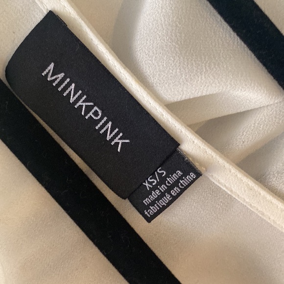 Minkpink Bathing Suit Cover Up - Picture 4 of 4